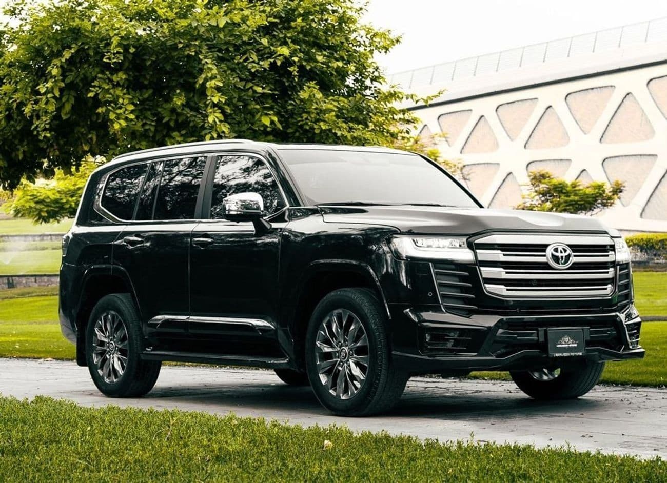 2026 Toyota Land Cruiser Barugzai VIP thumbnail 3