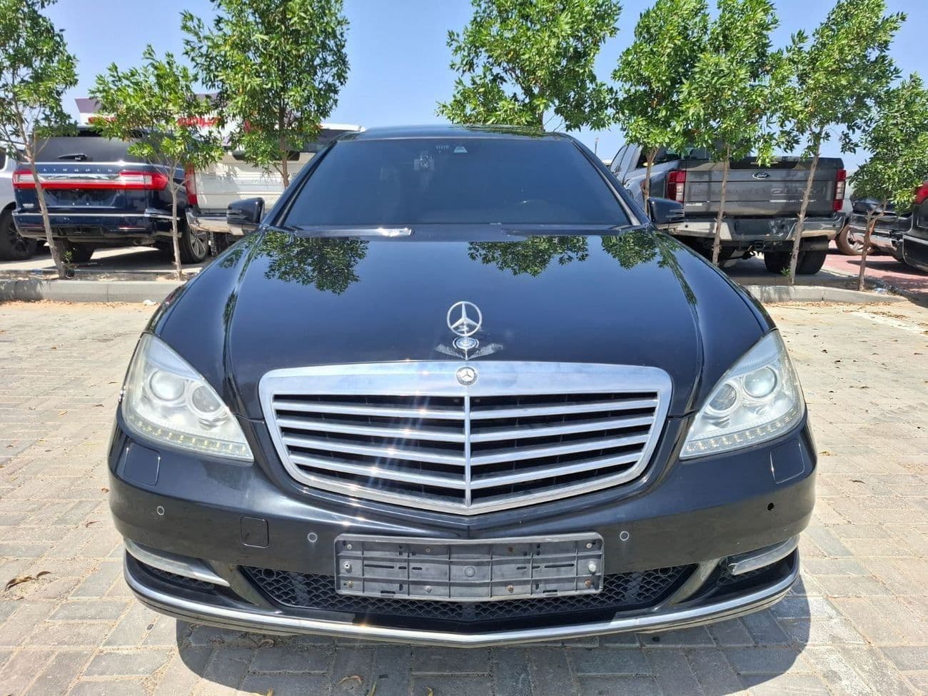 2013 Mercedes Benz S500 LWB thumbnail 2