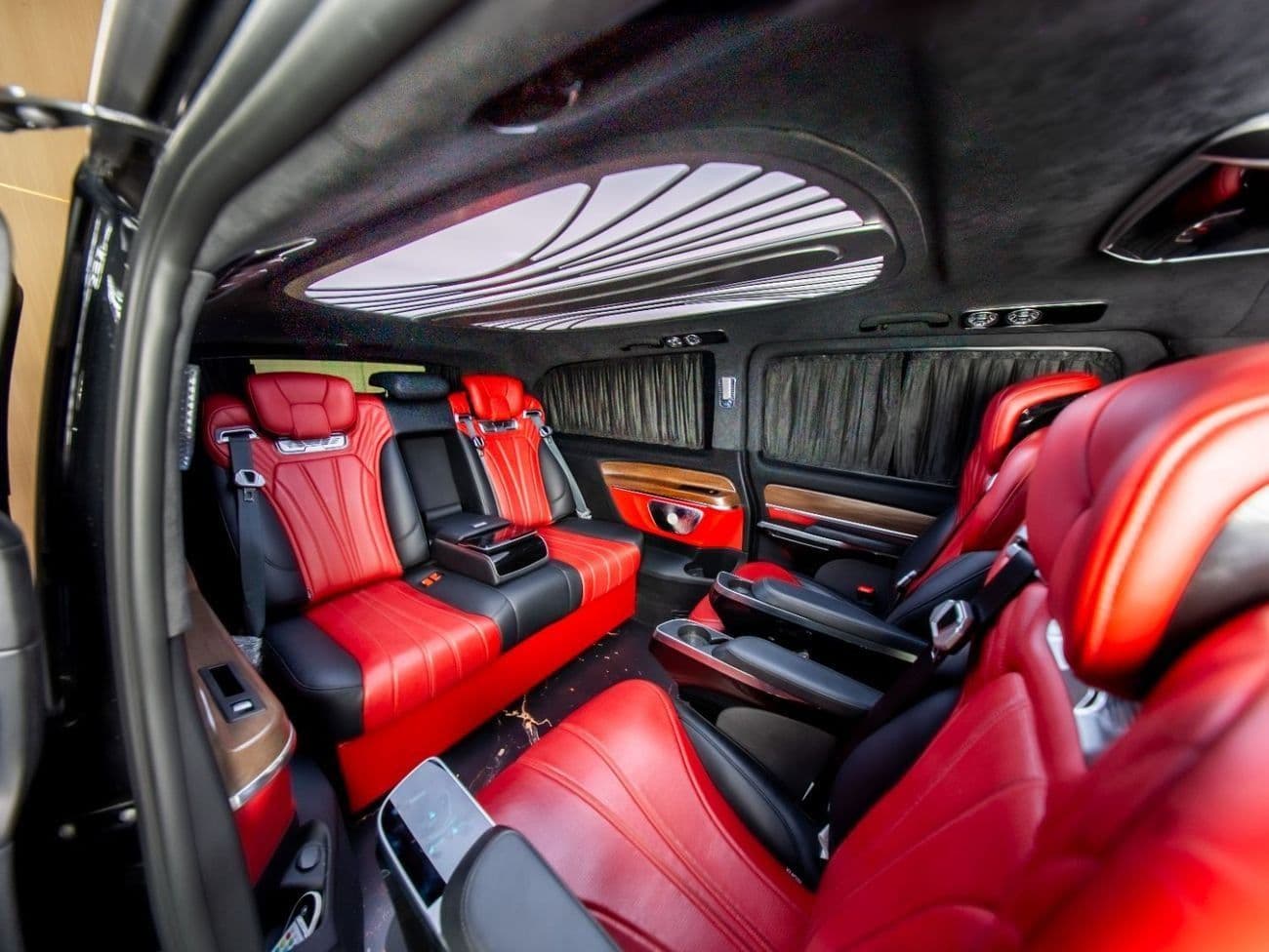 2024 Mercedes Benz V 250 with Maybach Body Kit thumbnail 6