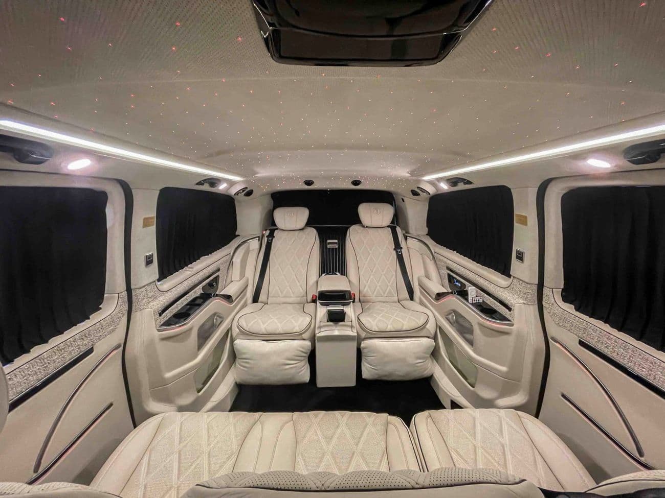 2026 Mercedes Benz V300 AVANTGARDE thumbnail 4