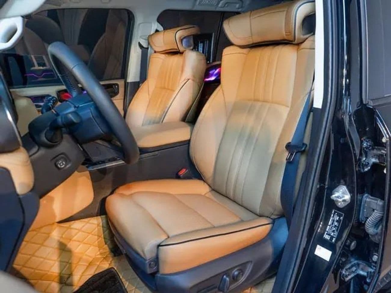 2026 Toyota Prado VXR thumbnail 2