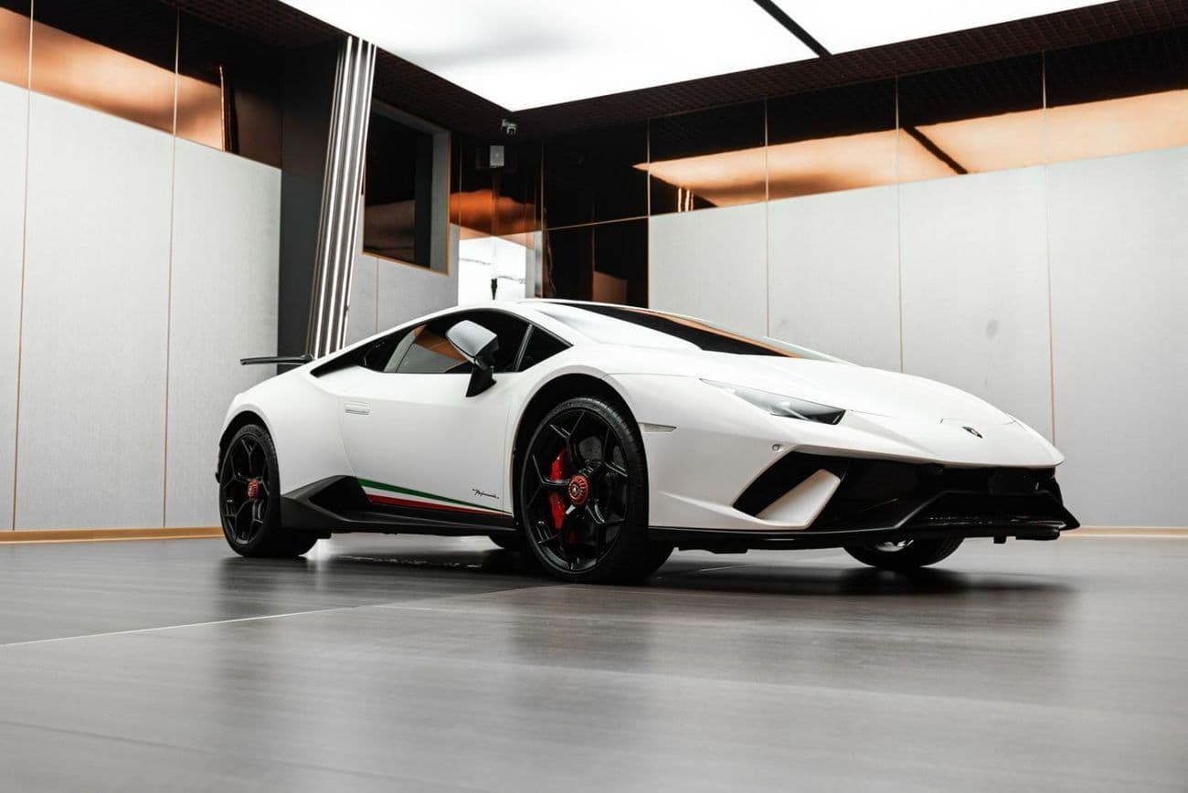2018 Lamborghini Huracan PERFORMANTE thumbnail 3