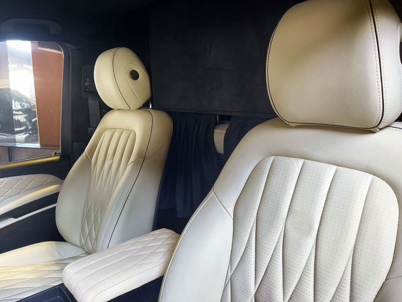 2026 Mercedes Benz V300 AVANTGARDE thumbnail 7