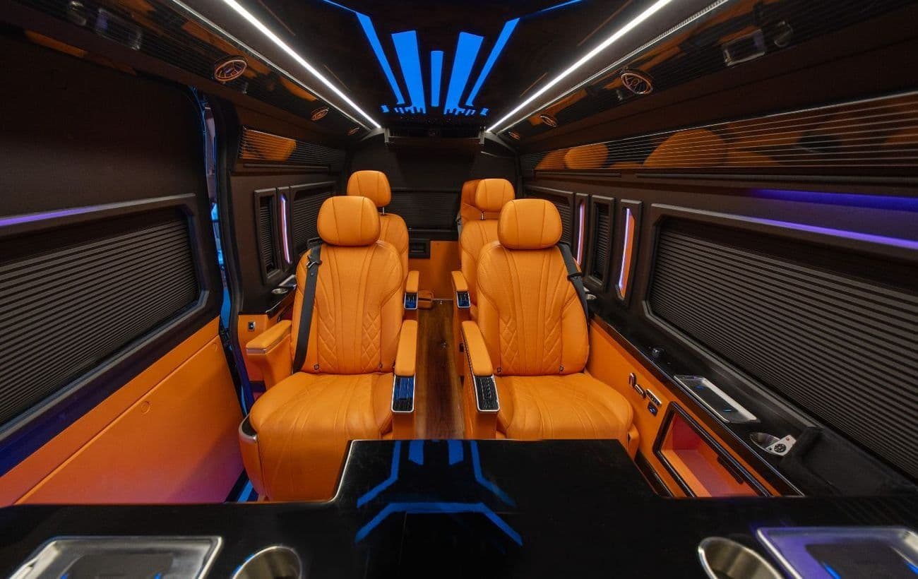 2026 Toyota Hiace GL thumbnail 5