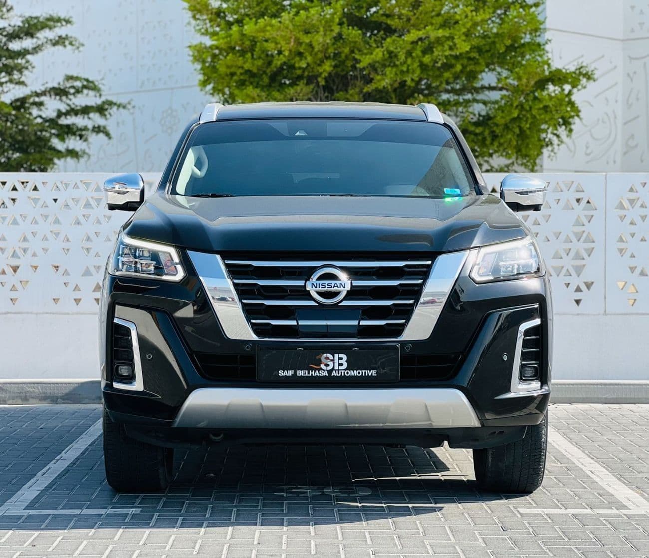 2024 Nissan X Terra PLATINUM thumbnail 2