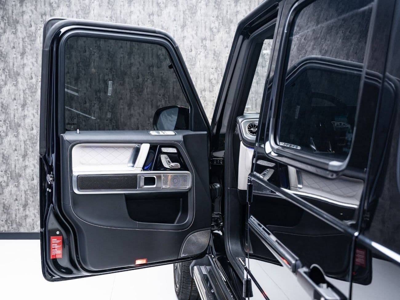 2021 Mercedes Benz G63 AMG STANDARD thumbnail 7
