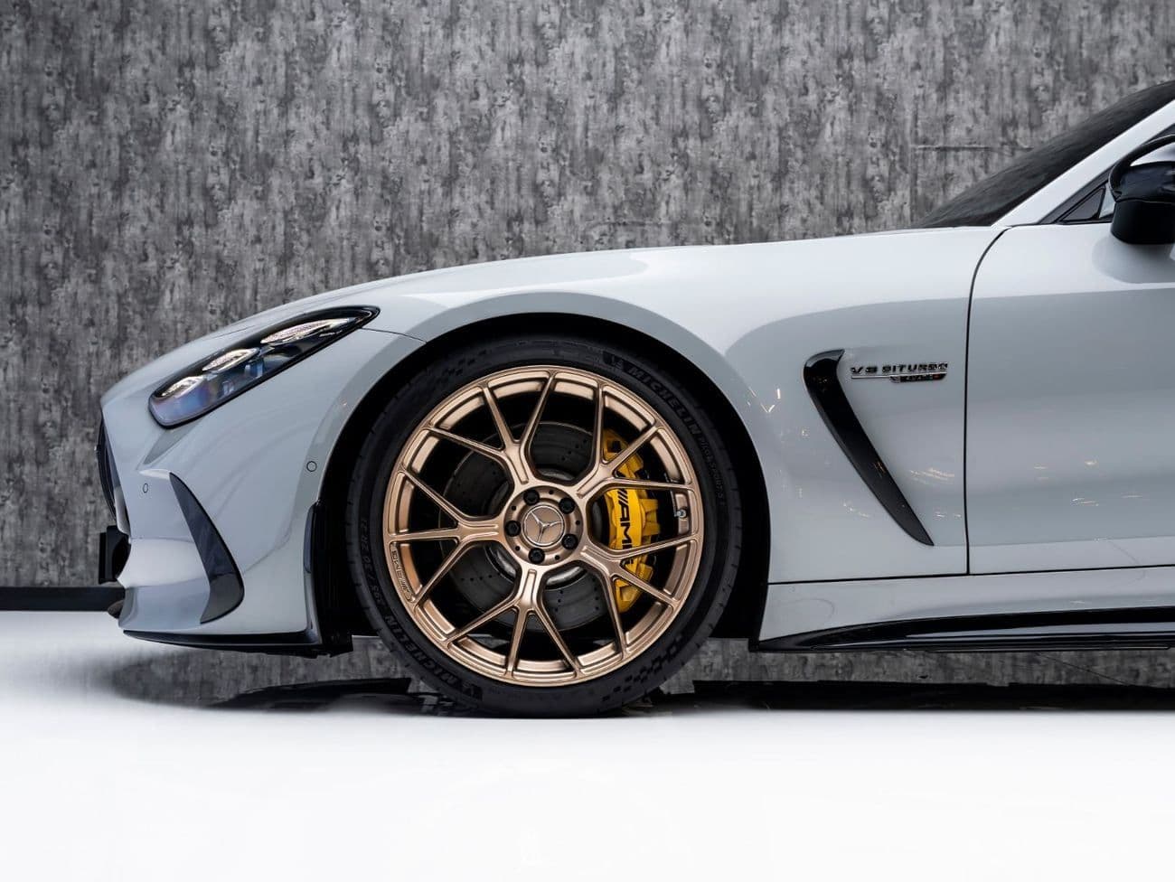 2026 Mercedes Benz AMG GT 63 thumbnail 6