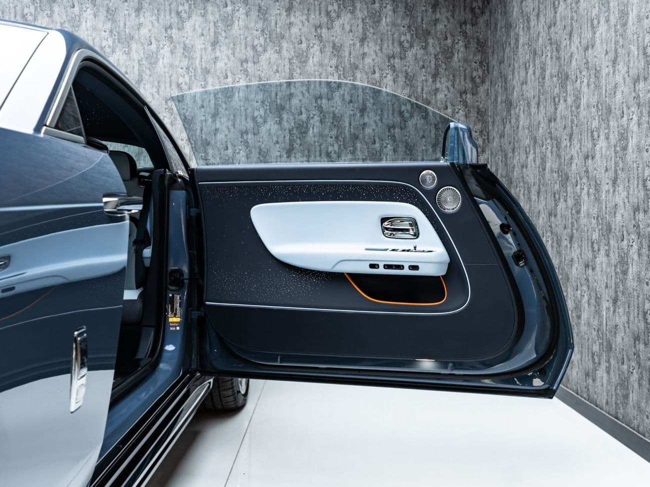 2024 Rolls Royce Spectre STANDARD thumbnail 7