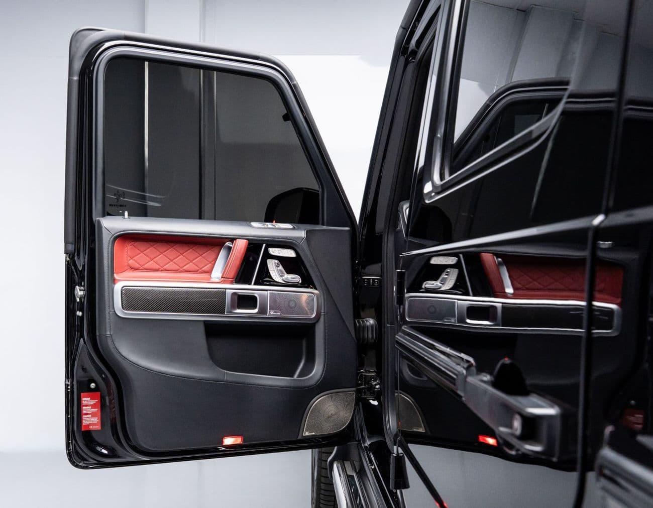2024 Mercedes Benz G63 AMG STANDARD thumbnail 8