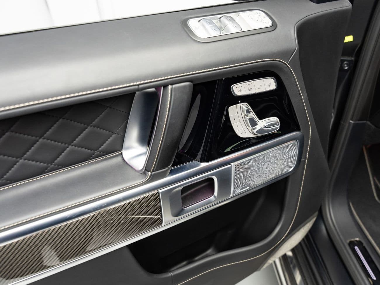 2024 Mercedes Benz G63 AMG STANDARD thumbnail 8
