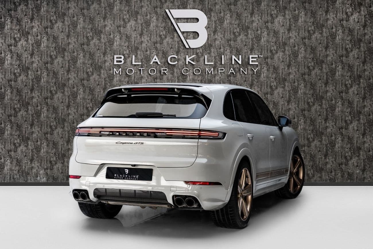 2025 Porsche Cayenne GTS thumbnail 4