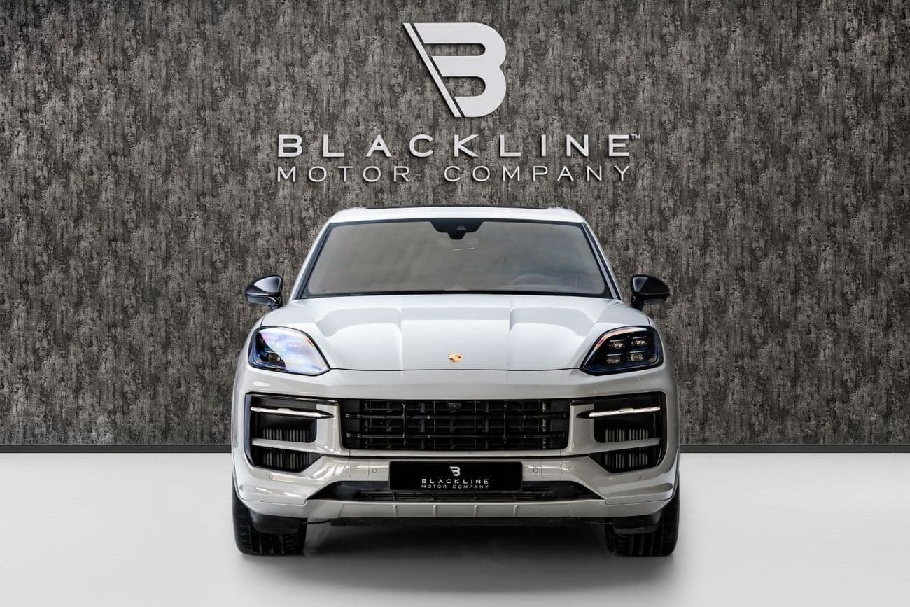 2025 Porsche Cayenne GTS thumbnail 2