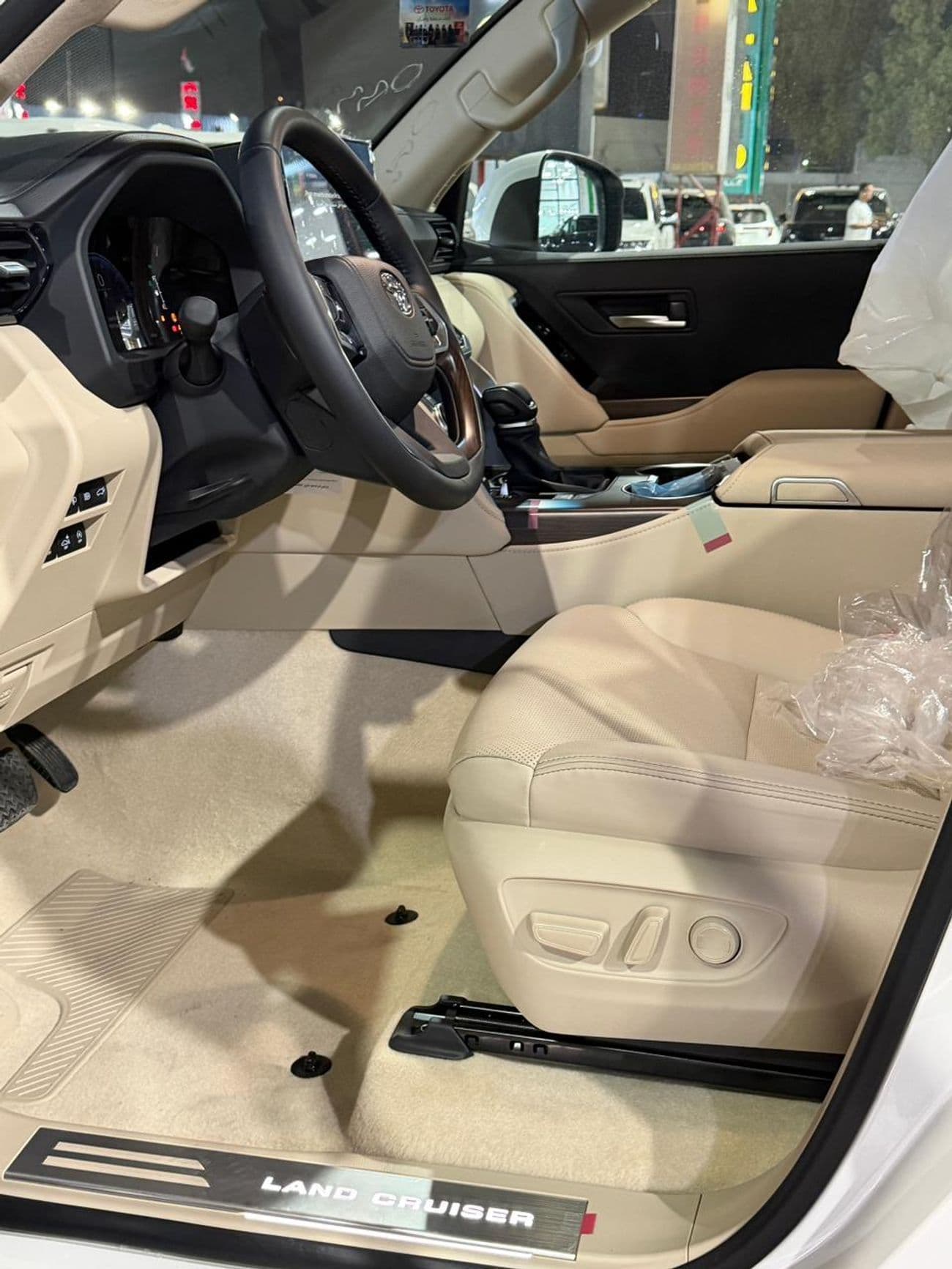 2026 Toyota Land Cruiser GXR thumbnail 6