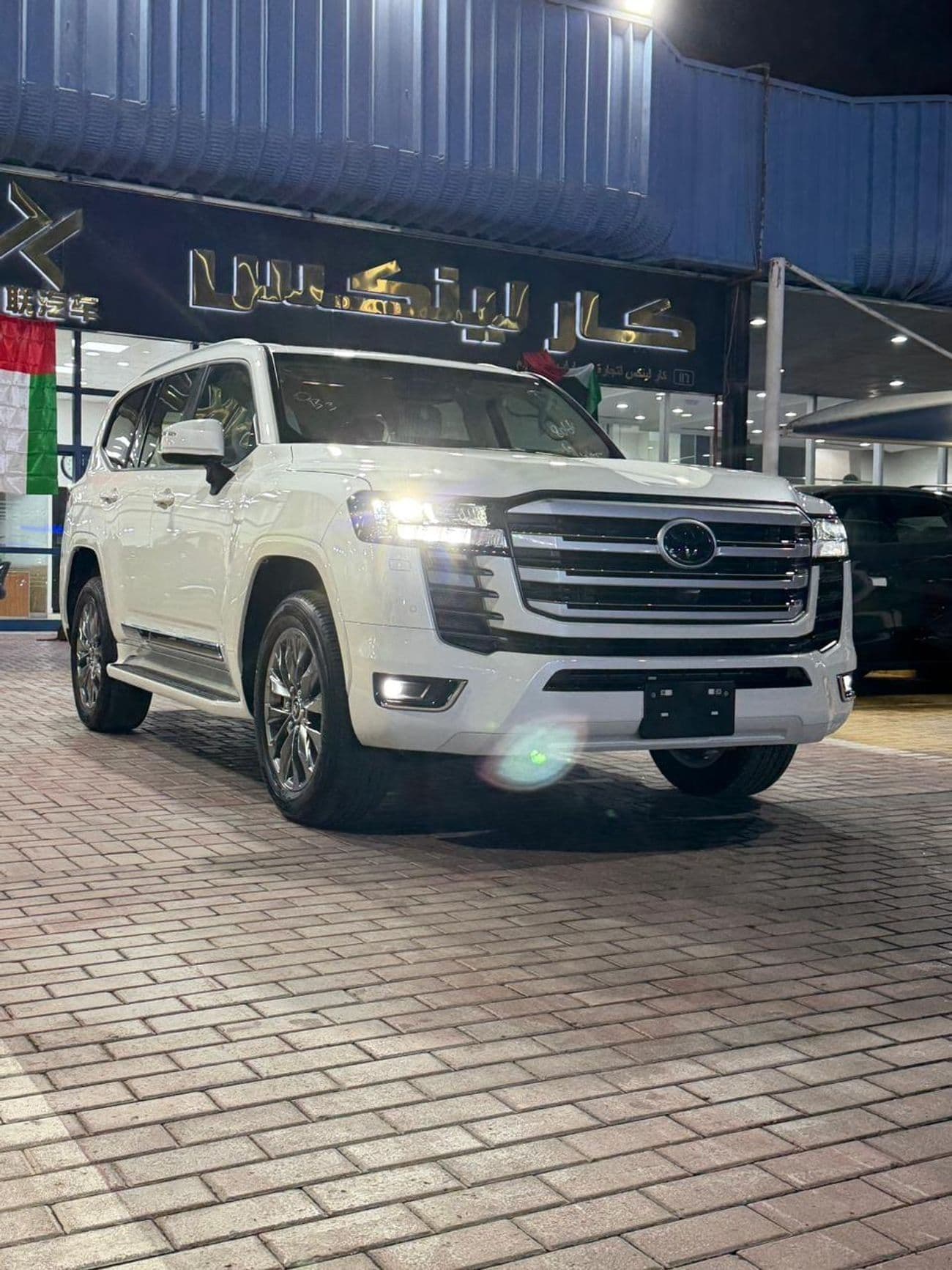 2026 Toyota Land Cruiser GXR thumbnail 5