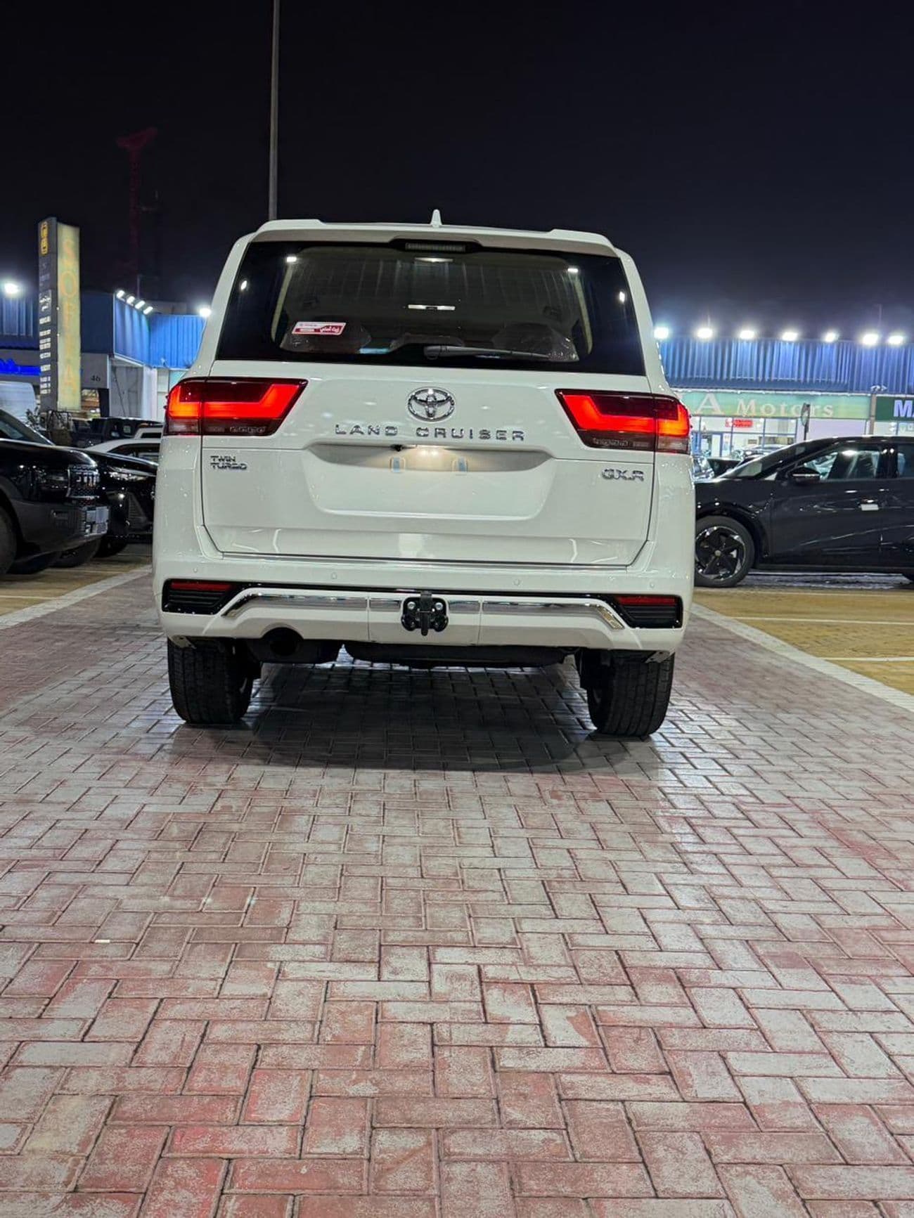 2026 Toyota Land Cruiser GXR thumbnail 4