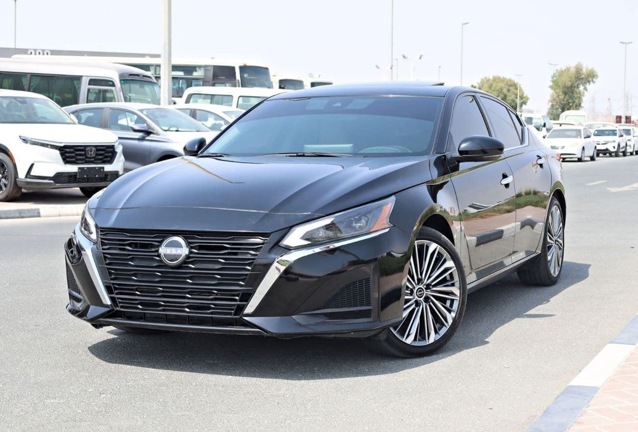 2025 Nissan Altima SV thumbnail 3
