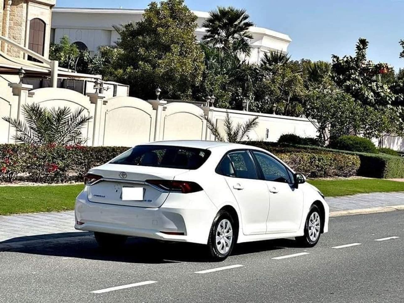 2023 Toyota Corolla XLI thumbnail 6