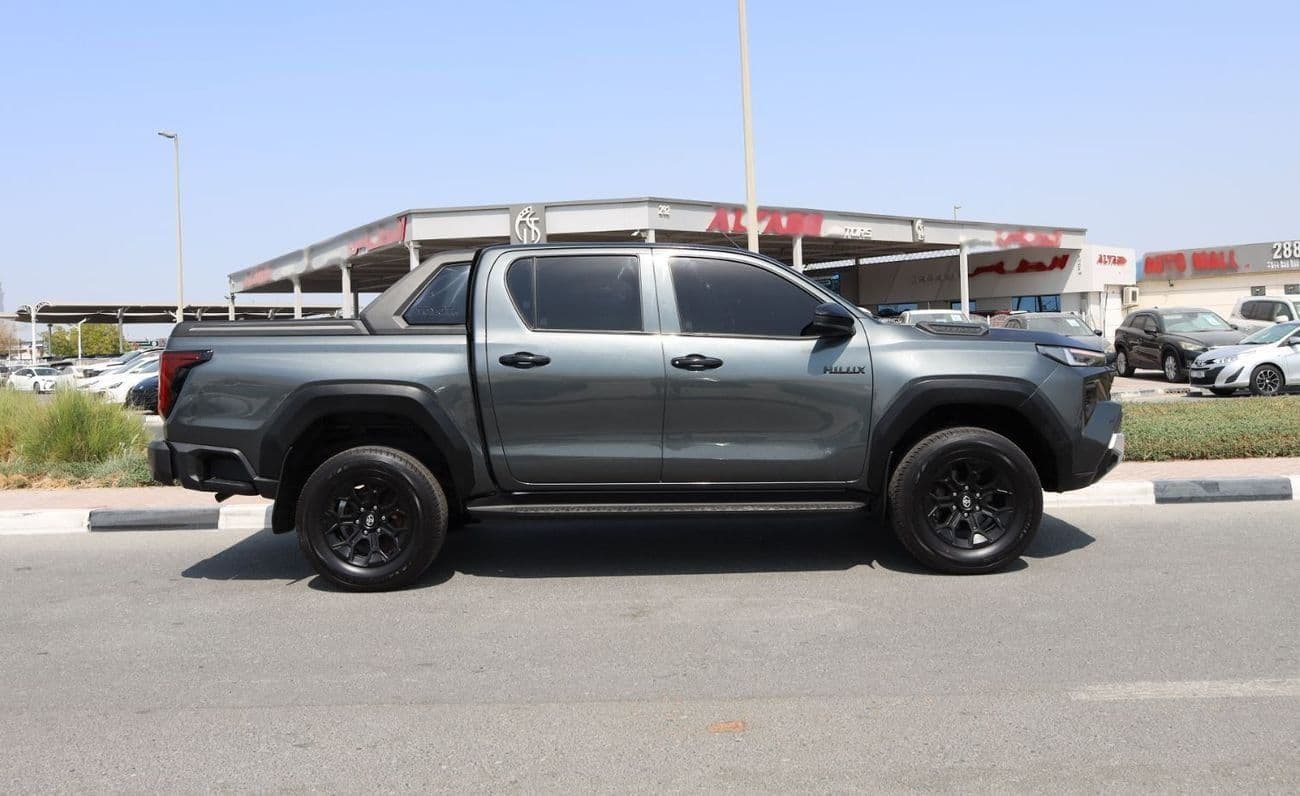 2020 Toyota Hilux ADVENTURE thumbnail 5