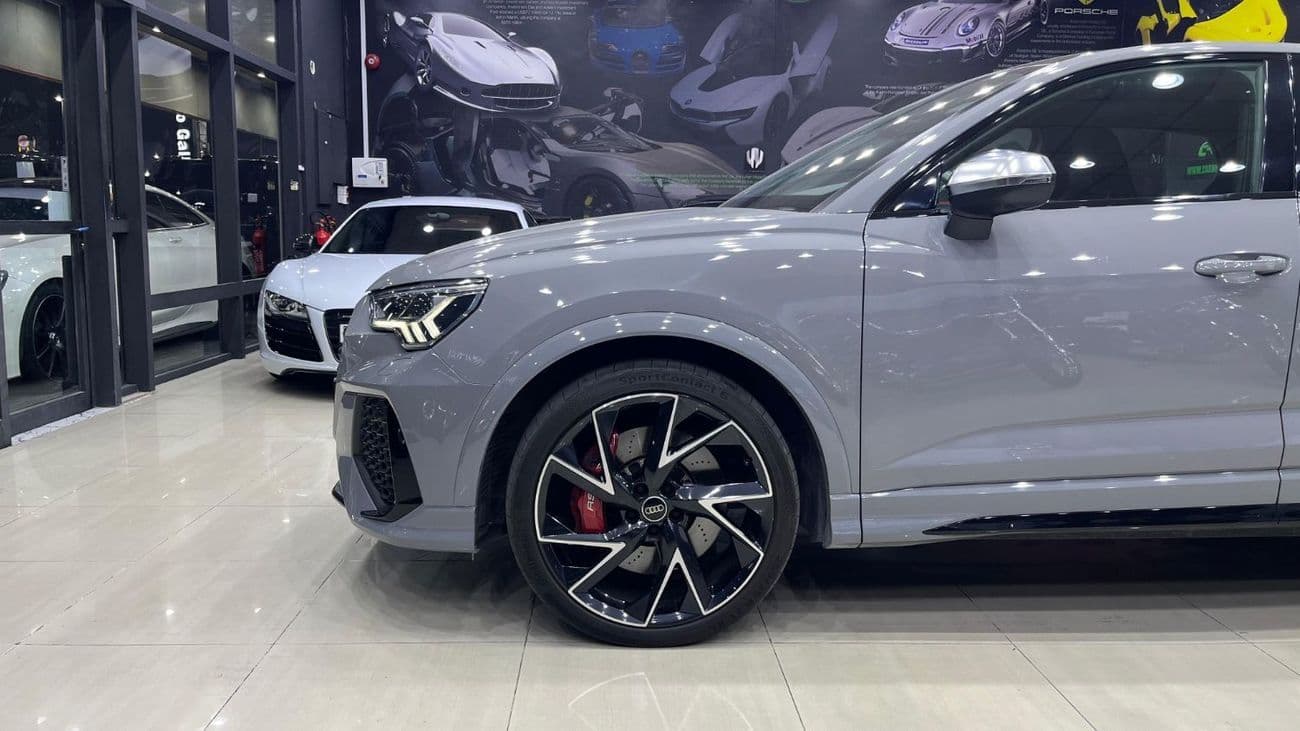 2023 Audi RSQ3 STANDARD thumbnail 6