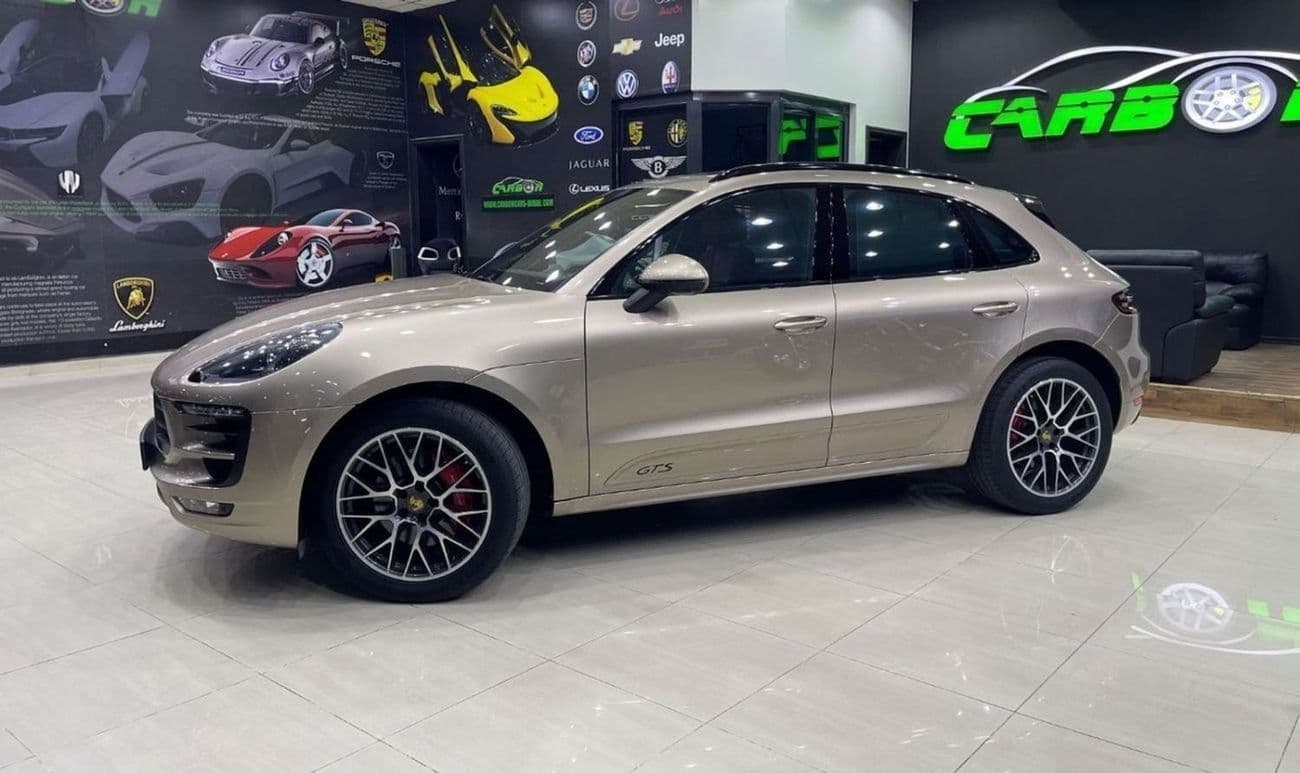 2017 Porsche Macan GTS thumbnail 3