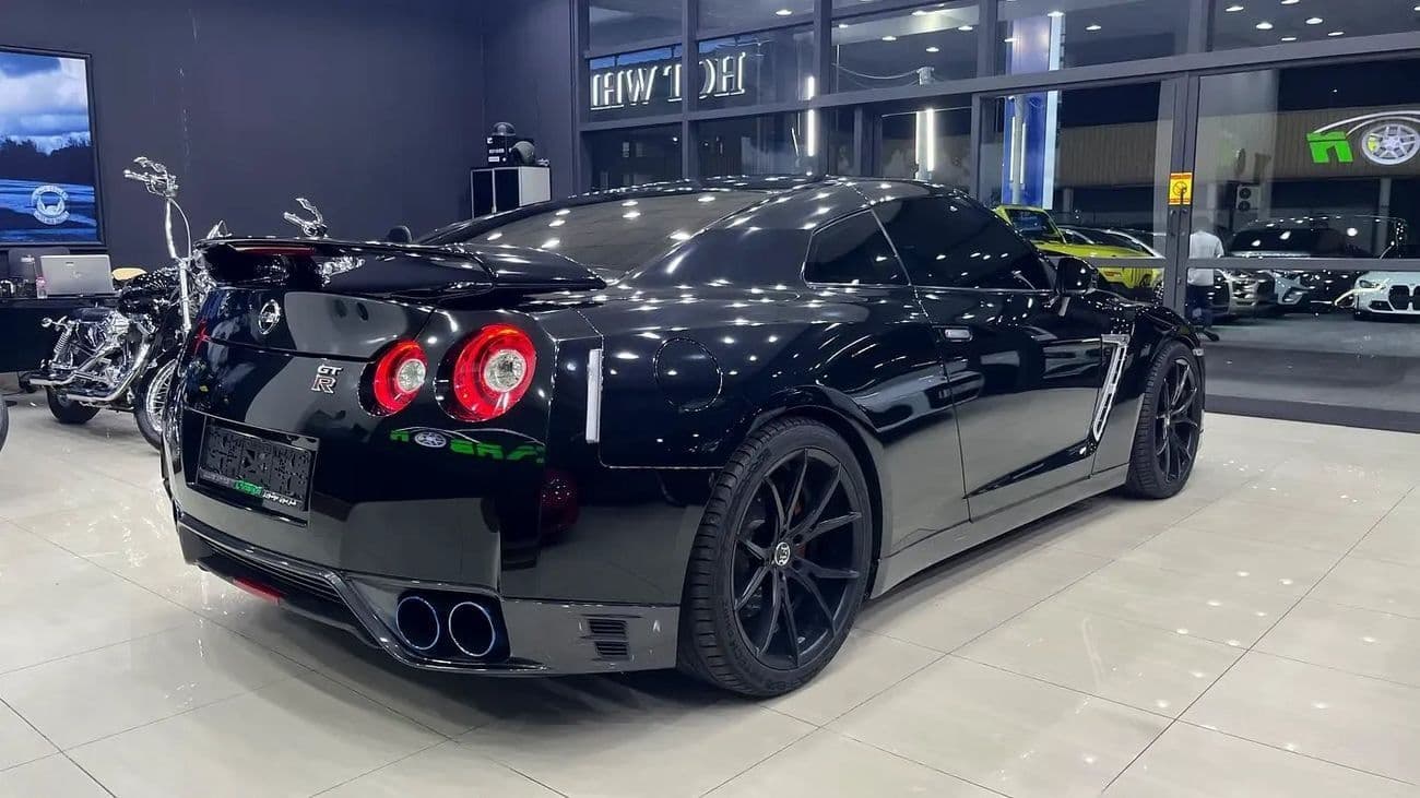 2015 Nissan GT R BLACK EDITION thumbnail 8