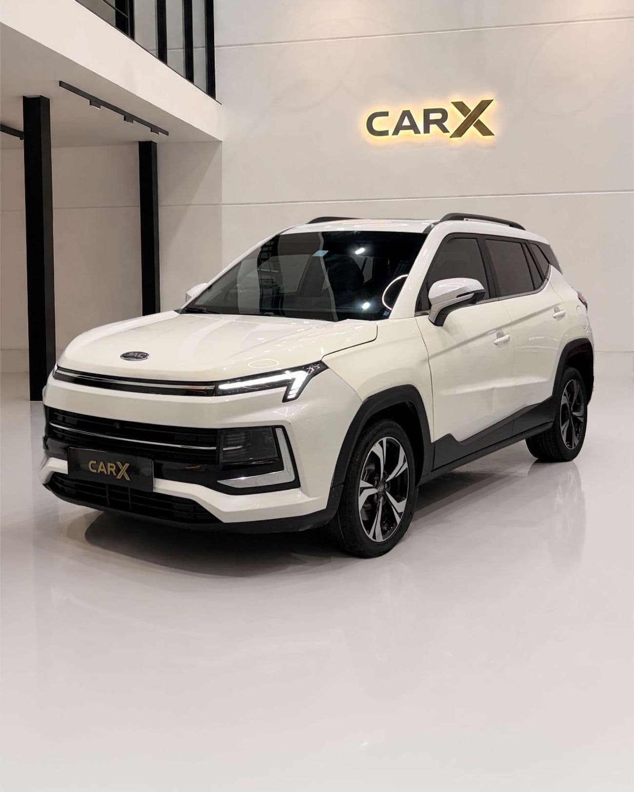 2023 JAC JS4 LUXURY