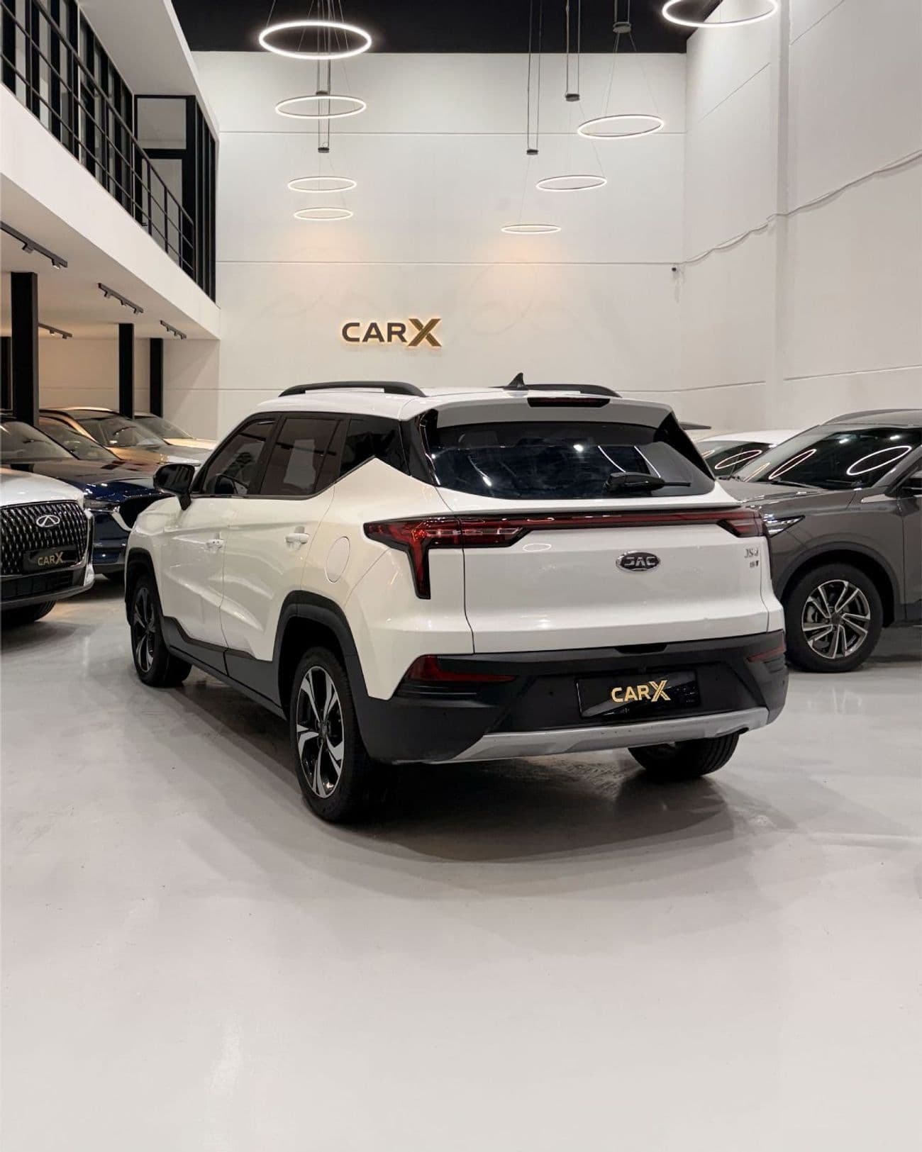 2023 JAC JS4 LUXURY thumbnail 4