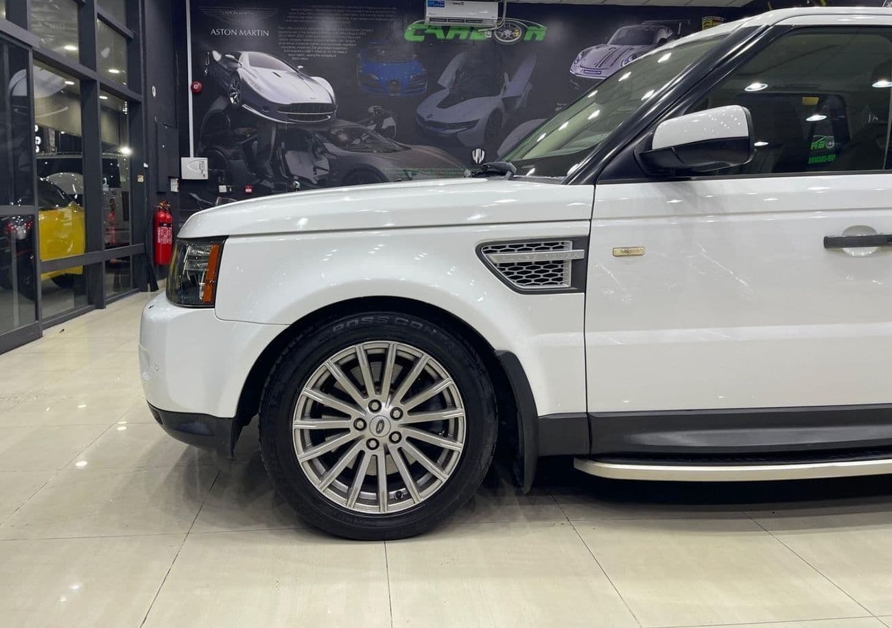 2011 Land Rover Range Rover Sport HSE thumbnail 6