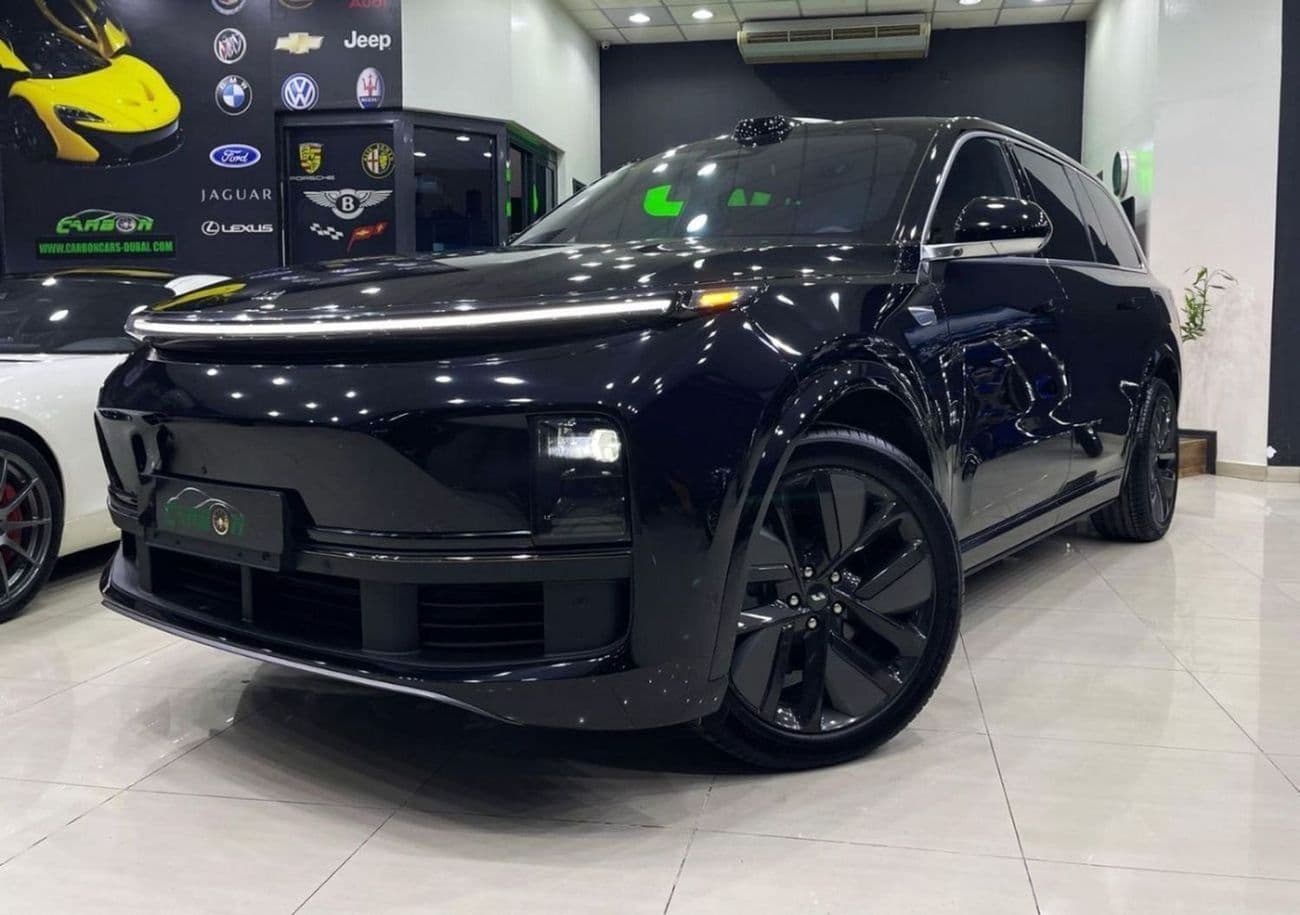 2025 Li Auto L9 ULTRA thumbnail 2