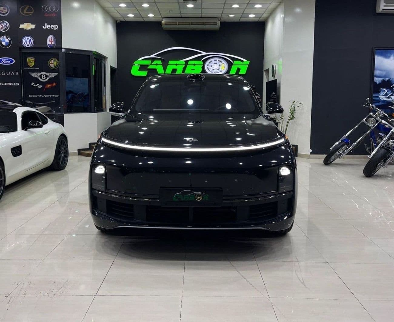2025 Li Auto L9 ULTRA thumbnail 4