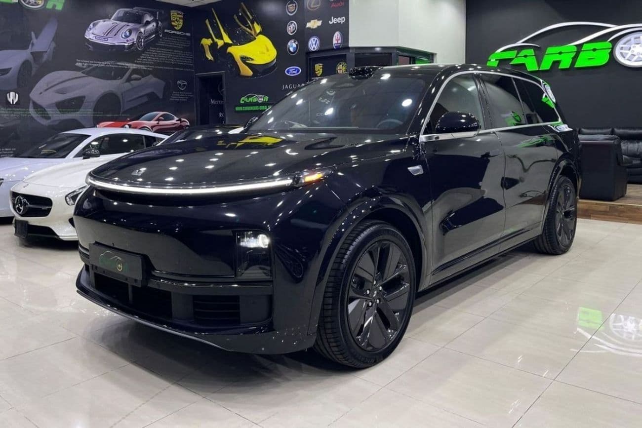 2025 Li Auto L9 ULTRA thumbnail 5