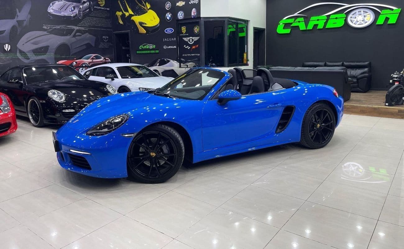 2022 Porsche 718 Boxster STANDARD thumbnail 3