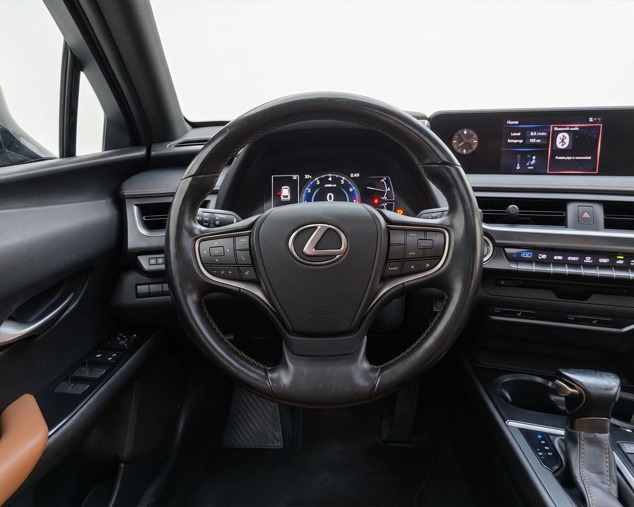 2020 Lexus UX200 PREMIER thumbnail 5