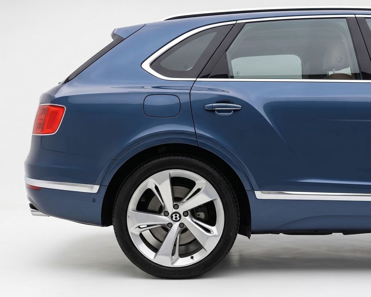 2017 Bentley Bentayga SIGNATURE thumbnail 5