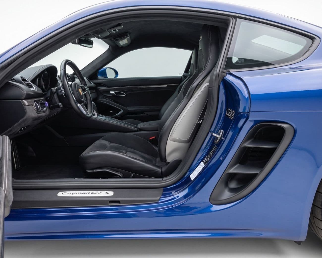 2020 Porsche 718 Cayman GTS thumbnail 7