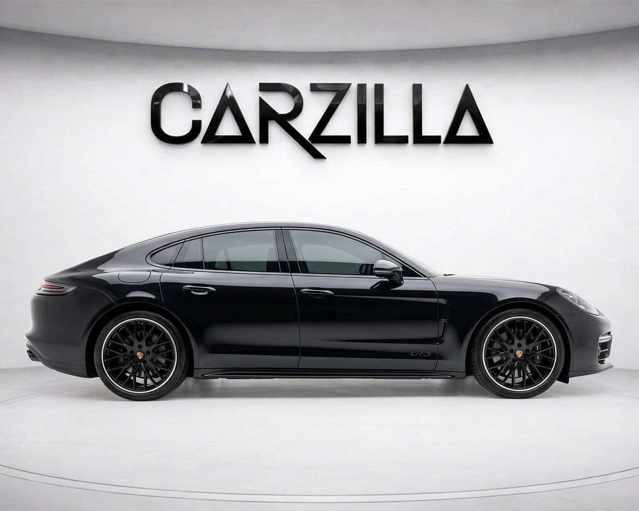 2019 Porsche Panamera 4 thumbnail 5
