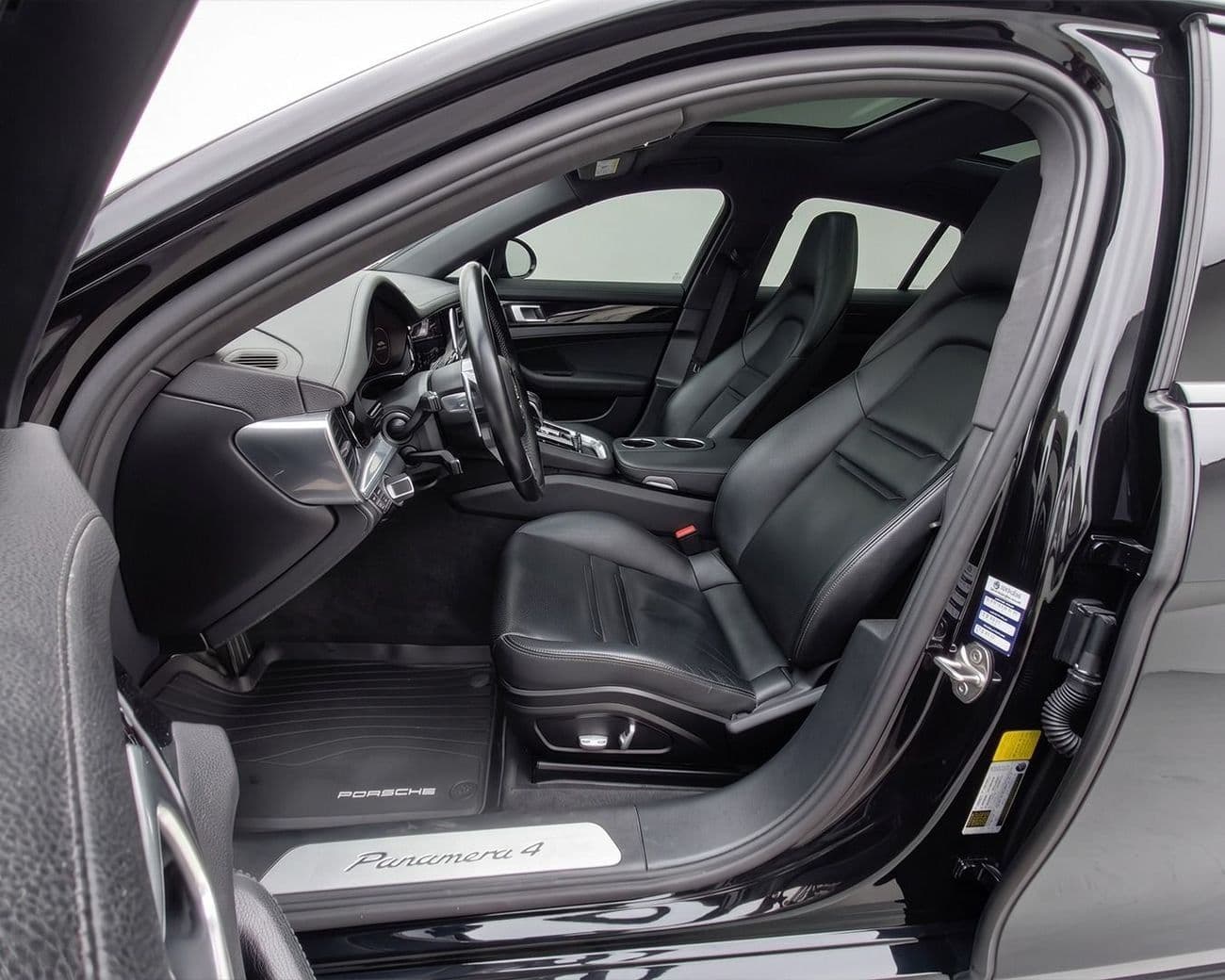 2019 Porsche Panamera 4 thumbnail 7