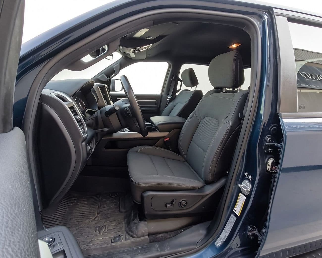 2021 RAM 1500 BIGHORN CREW CAB thumbnail 8