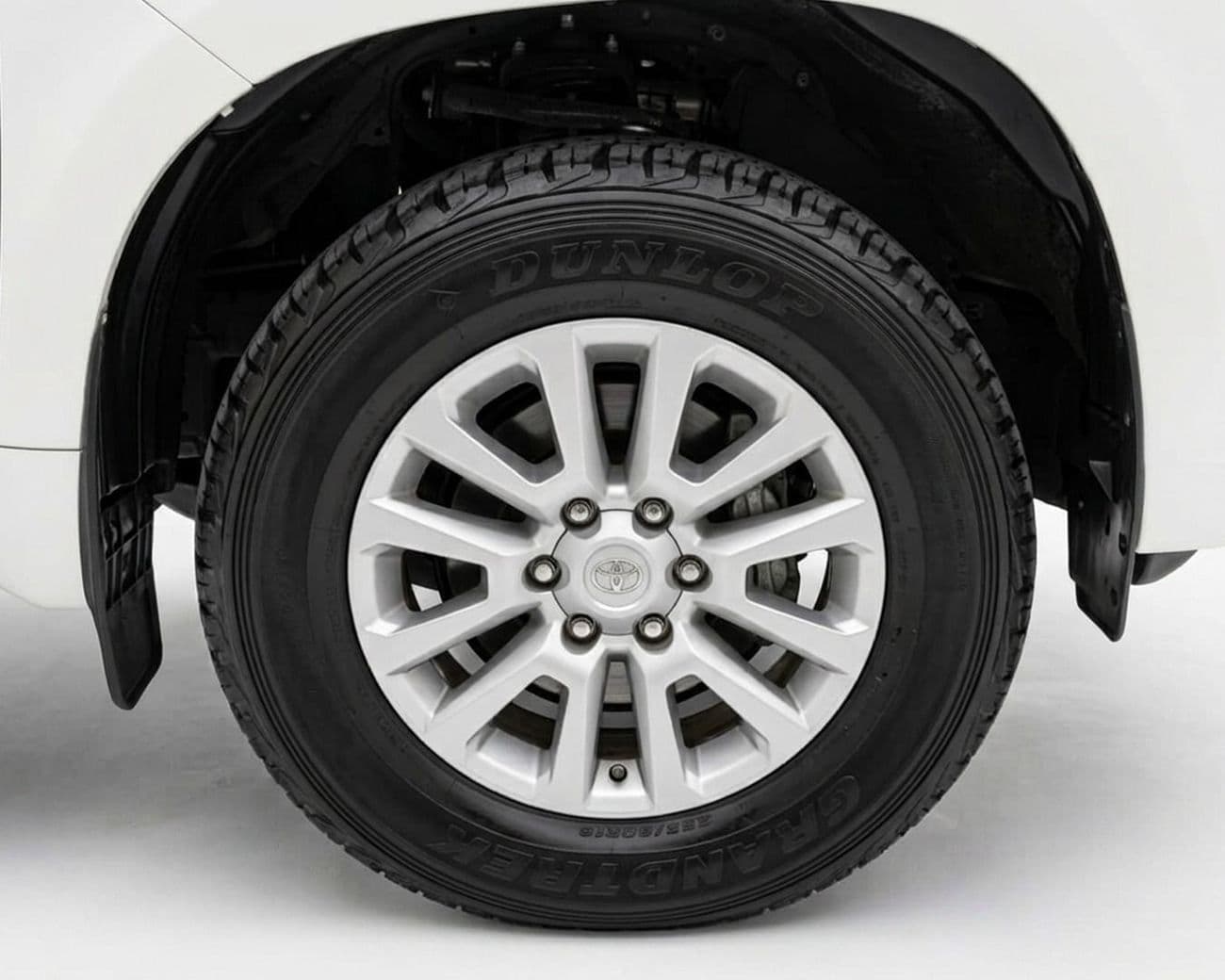 2016 Toyota Prado GXR thumbnail 5