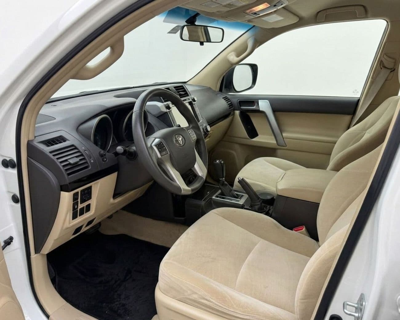 2016 Toyota Prado GXR thumbnail 7