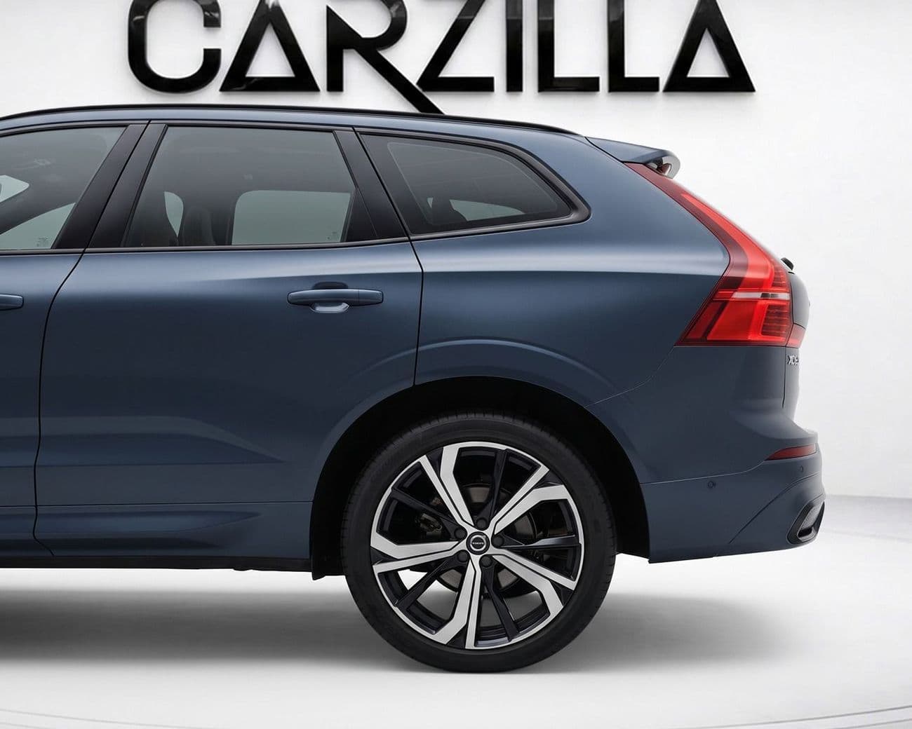 2024 Volvo XC60 ULTIMATE DARK thumbnail 5