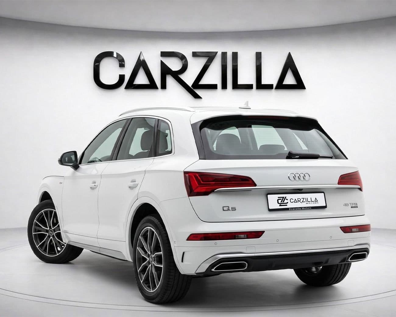 2024 Audi Q5 45 TFSI S LINE thumbnail 2
