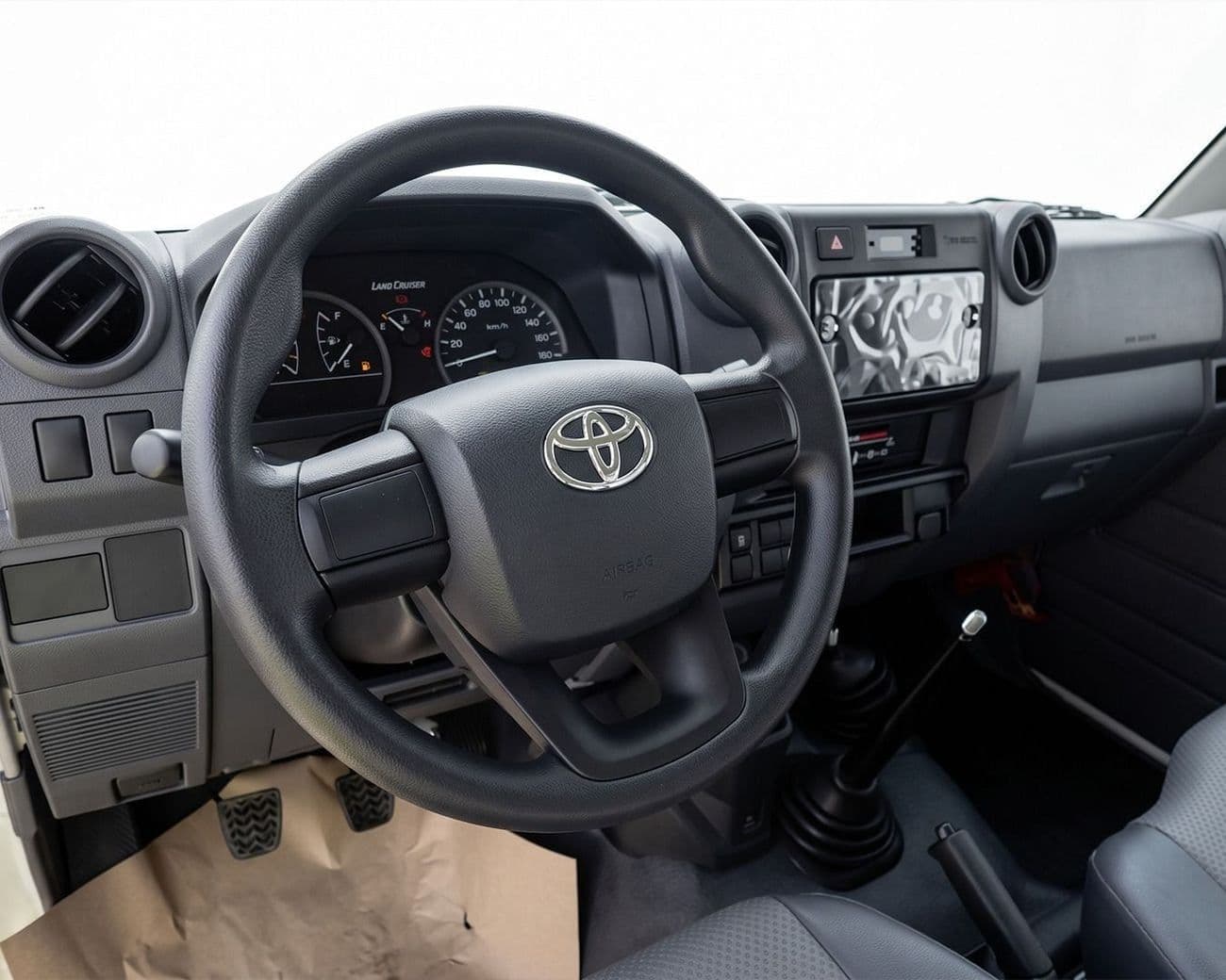 2026 Toyota Land Cruiser 70 LC78 4.2D 13 Seater Hardtop 2026 , Brand thumbnail 7