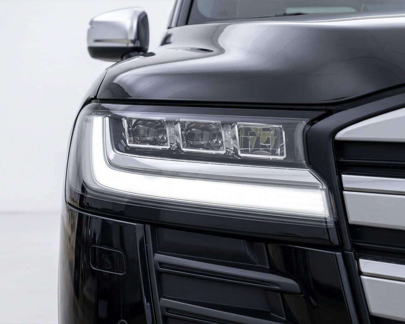 2026 Toyota Land Cruiser VX thumbnail 7