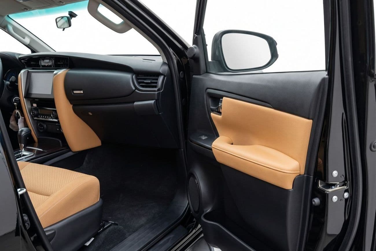 2026 Toyota Fortuner SR5 thumbnail 8