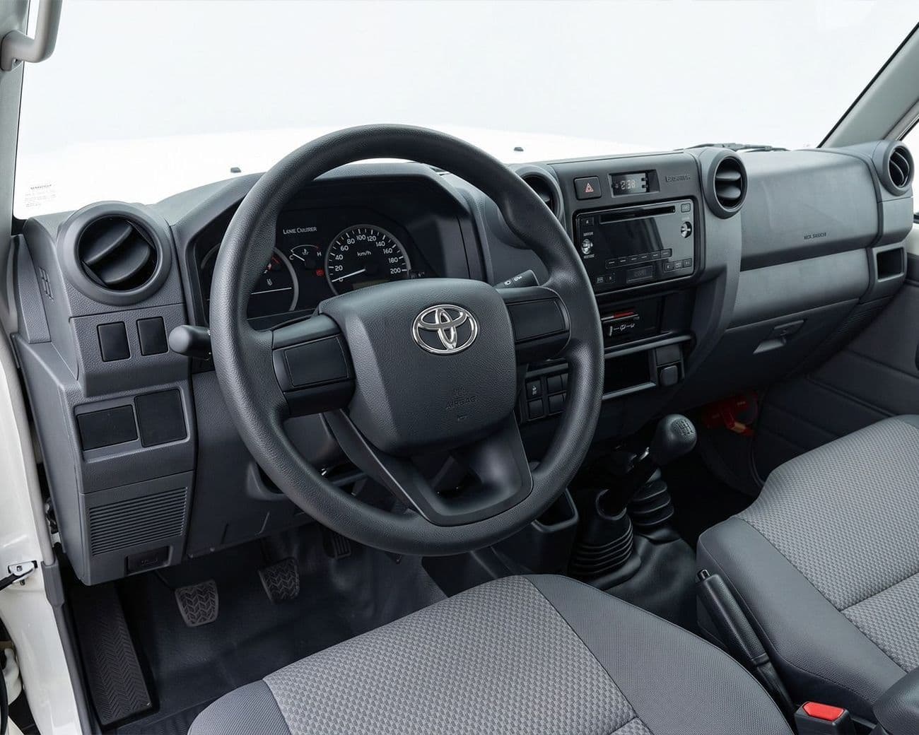 2026 Toyota Land Cruiser 70 thumbnail 5