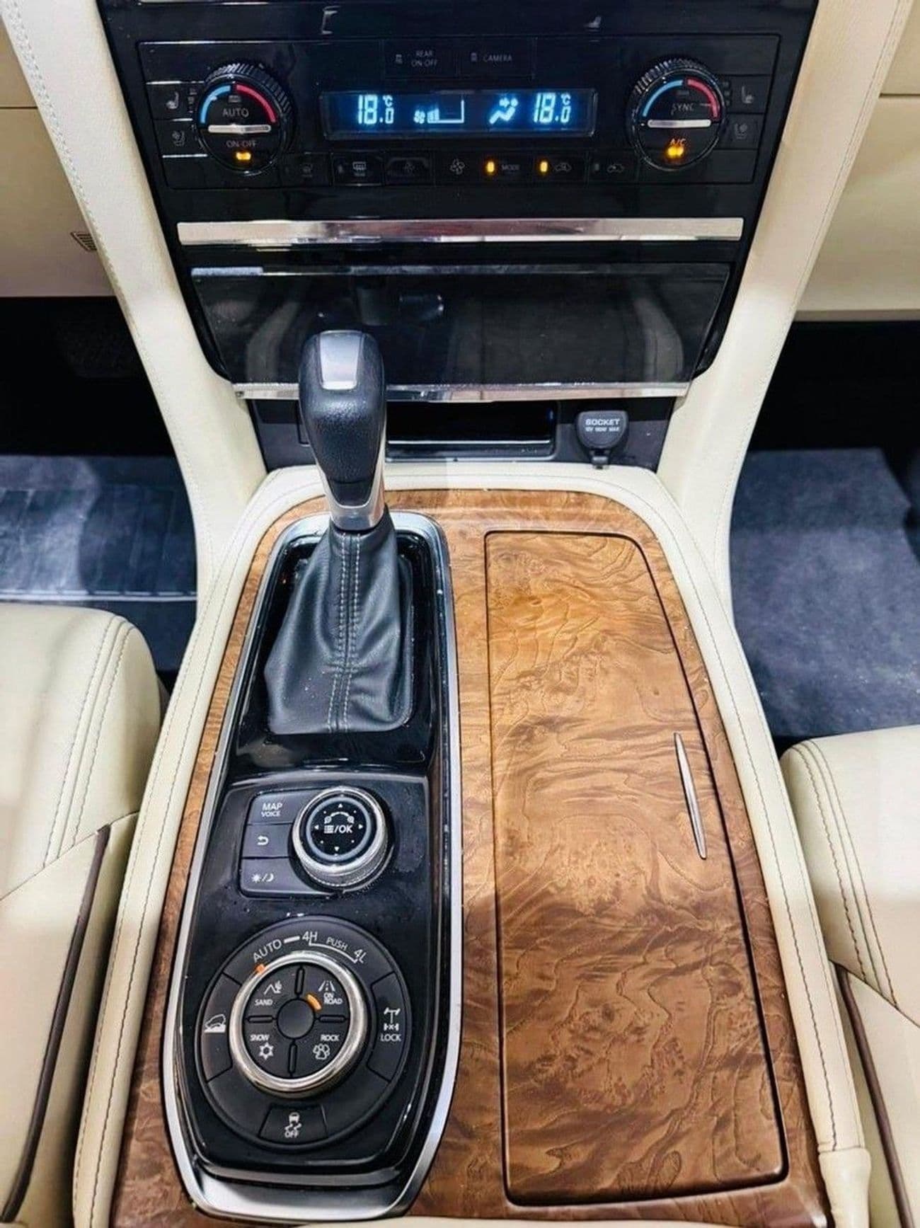 2021 Nissan Patrol LE PLATINUM thumbnail 8