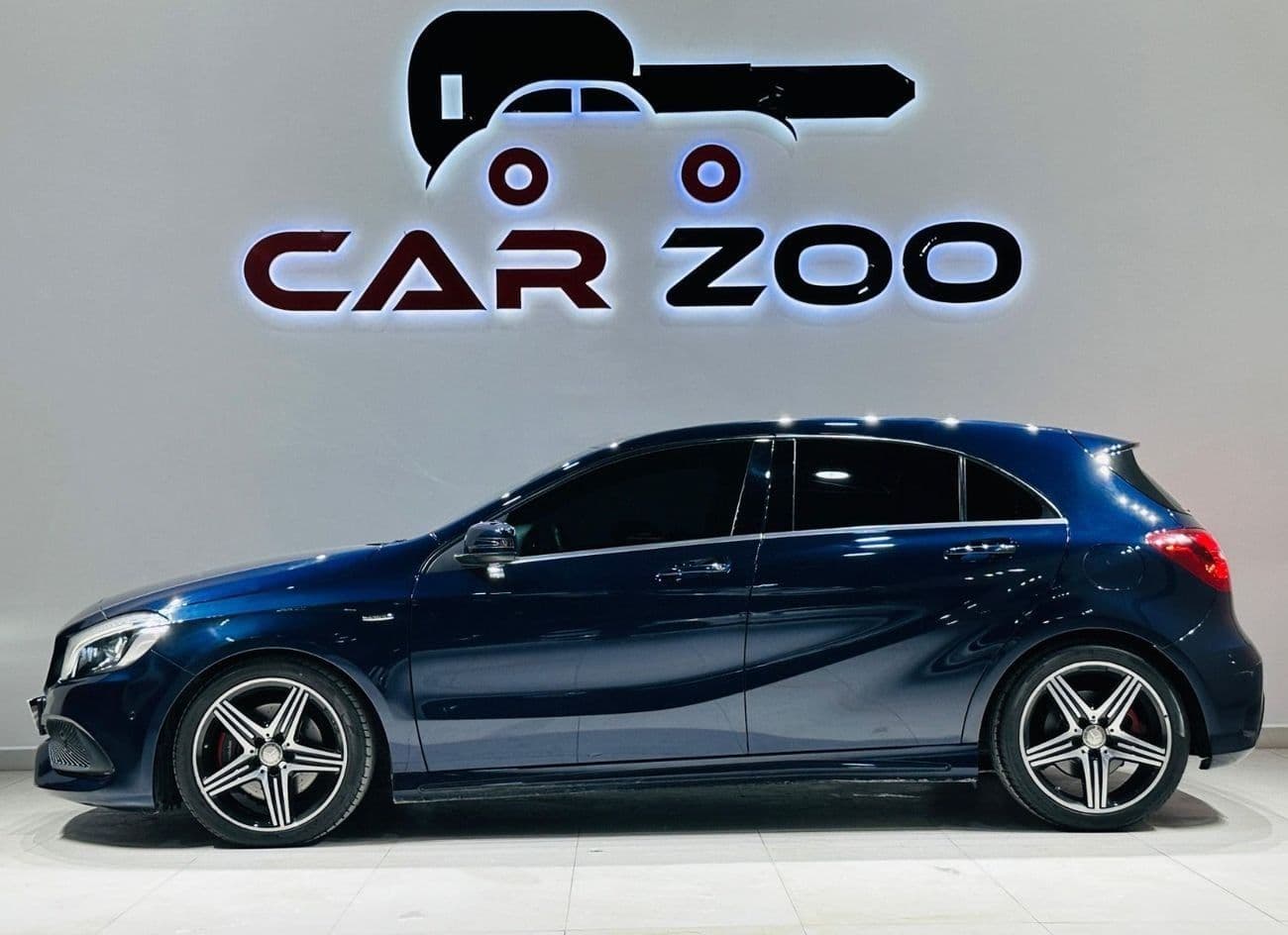 2017 Mercedes Benz A250 SPORT thumbnail 5