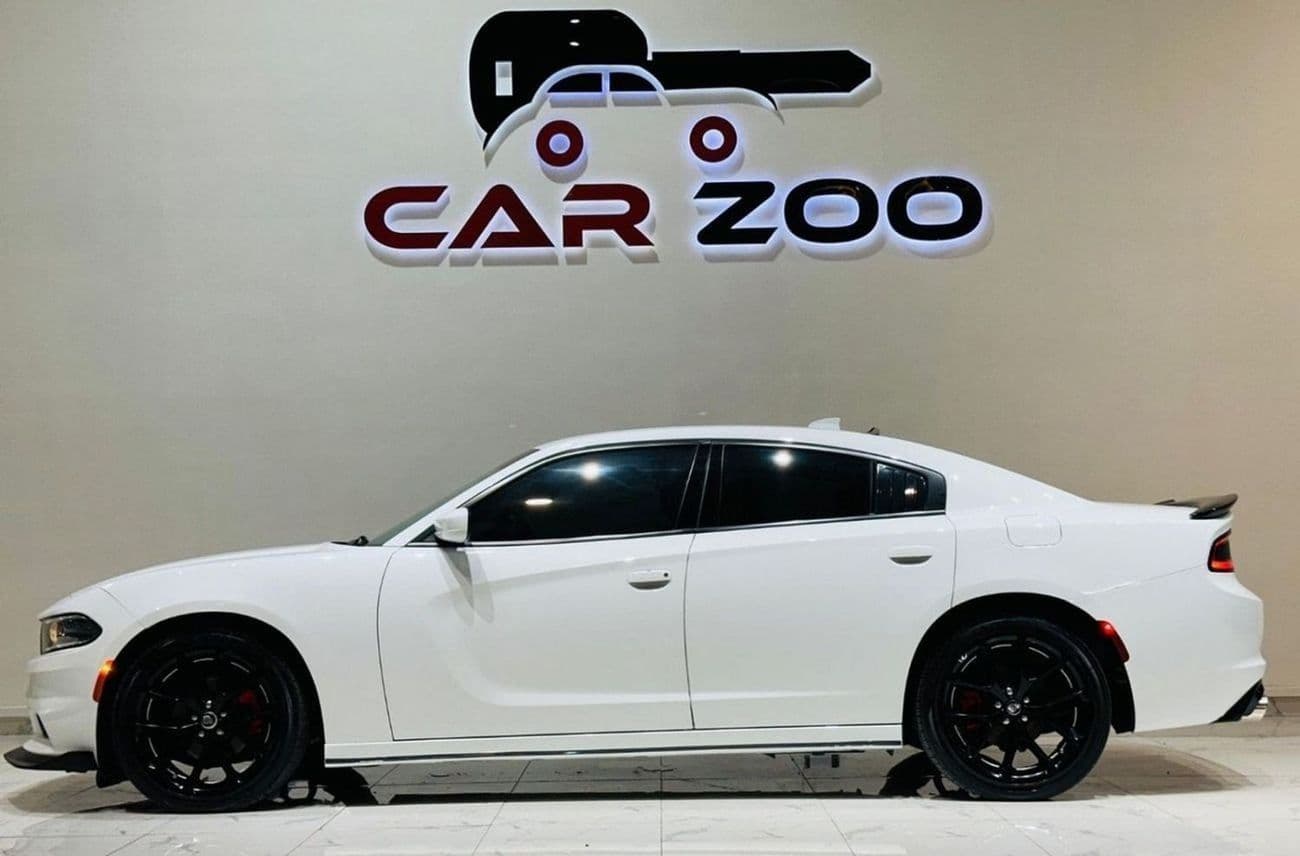 2022 Dodge Charger SXT thumbnail 2