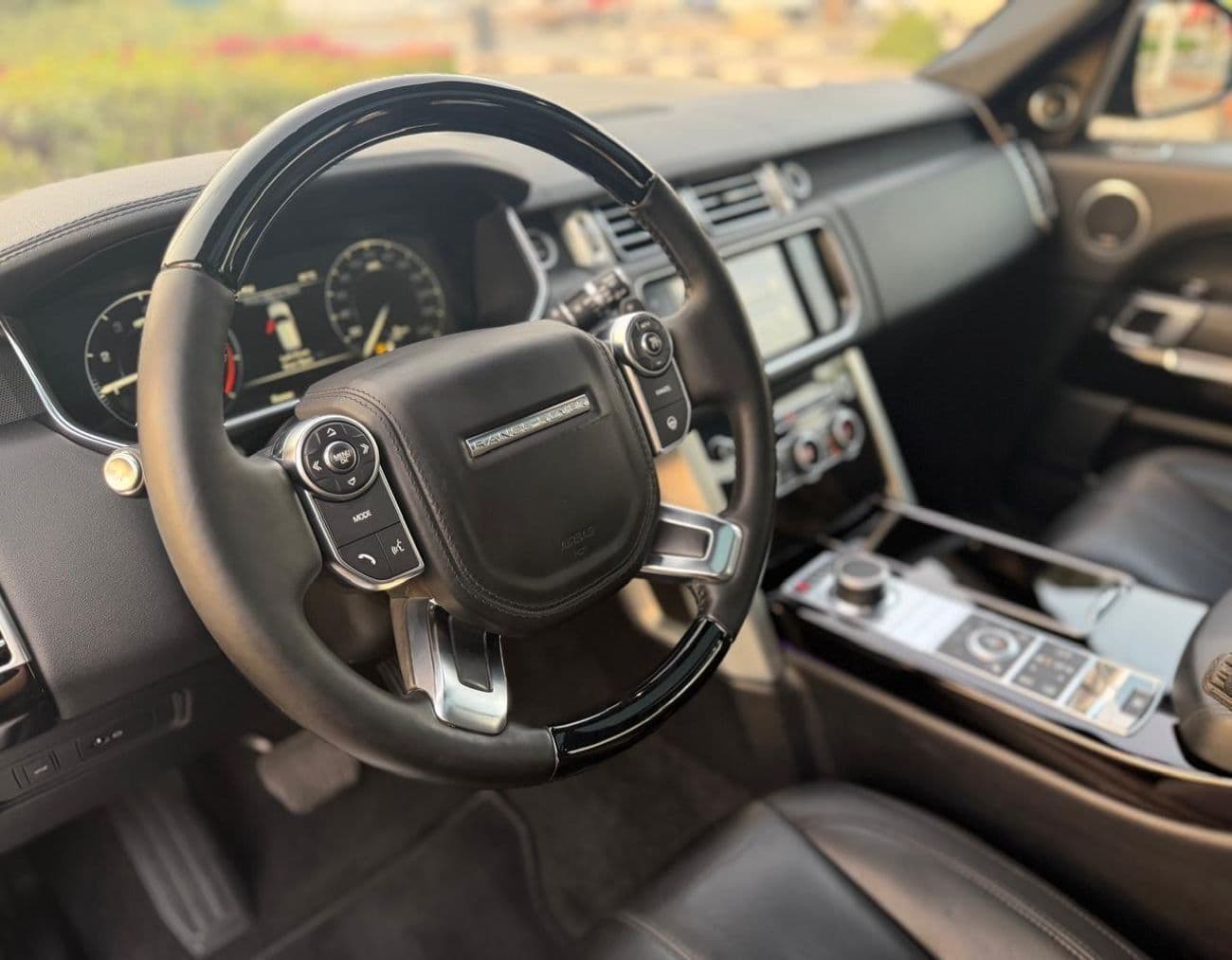 2016 Land Rover Range Rover HSE thumbnail 8